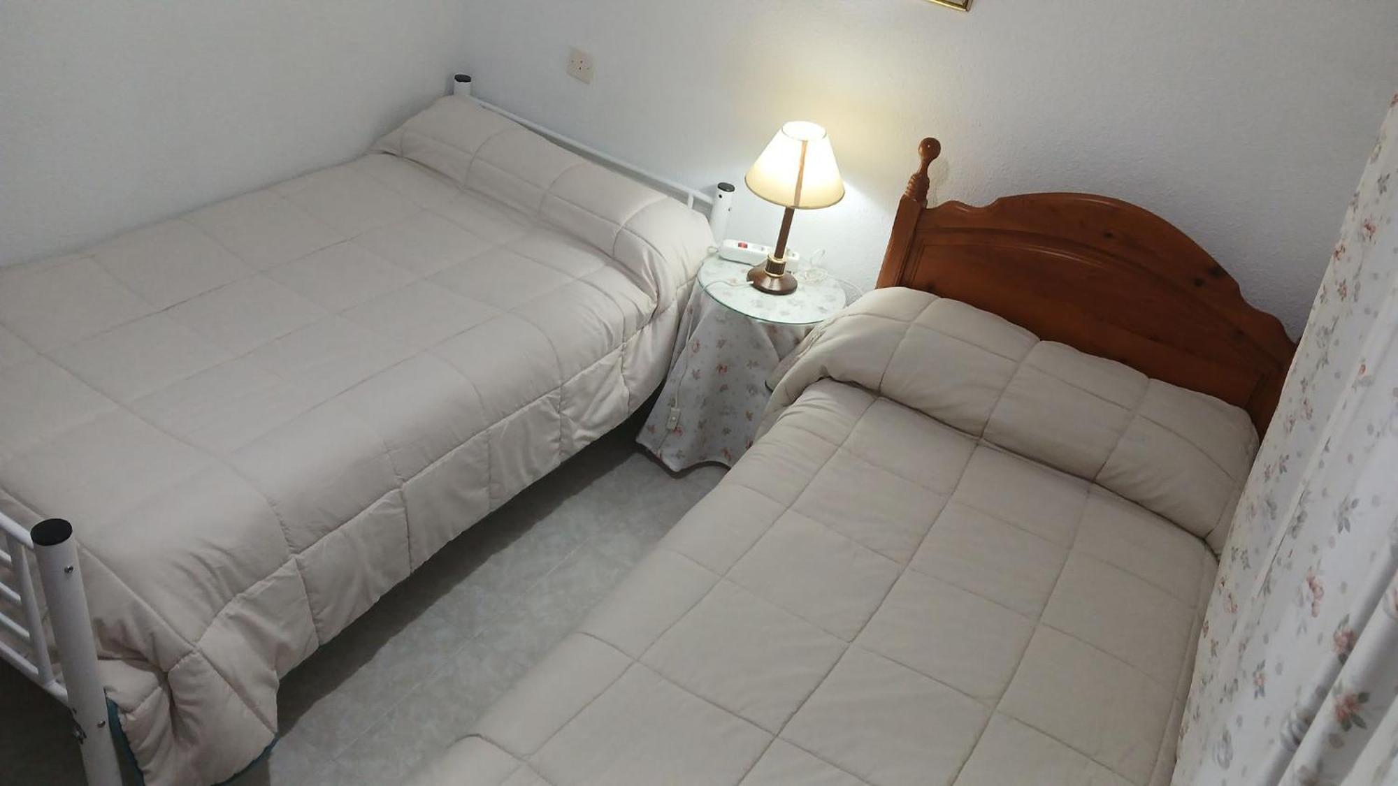 Room In Holiday House - Habitacion Privada Doble Toledo Las Nieves  Exterior photo