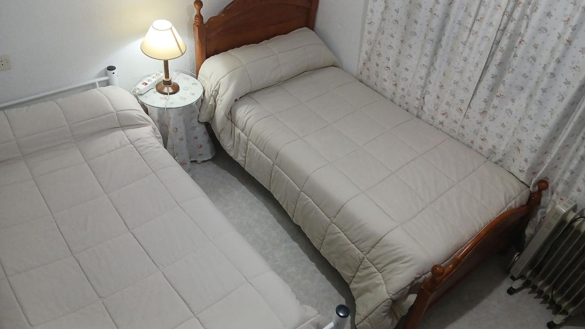 Room In Holiday House - Habitacion Privada Doble Toledo Las Nieves  Exterior photo