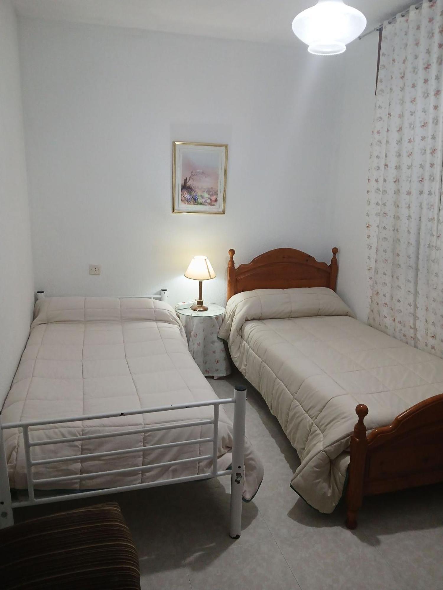 Room In Holiday House - Habitacion Privada Doble Toledo Las Nieves  Exterior photo